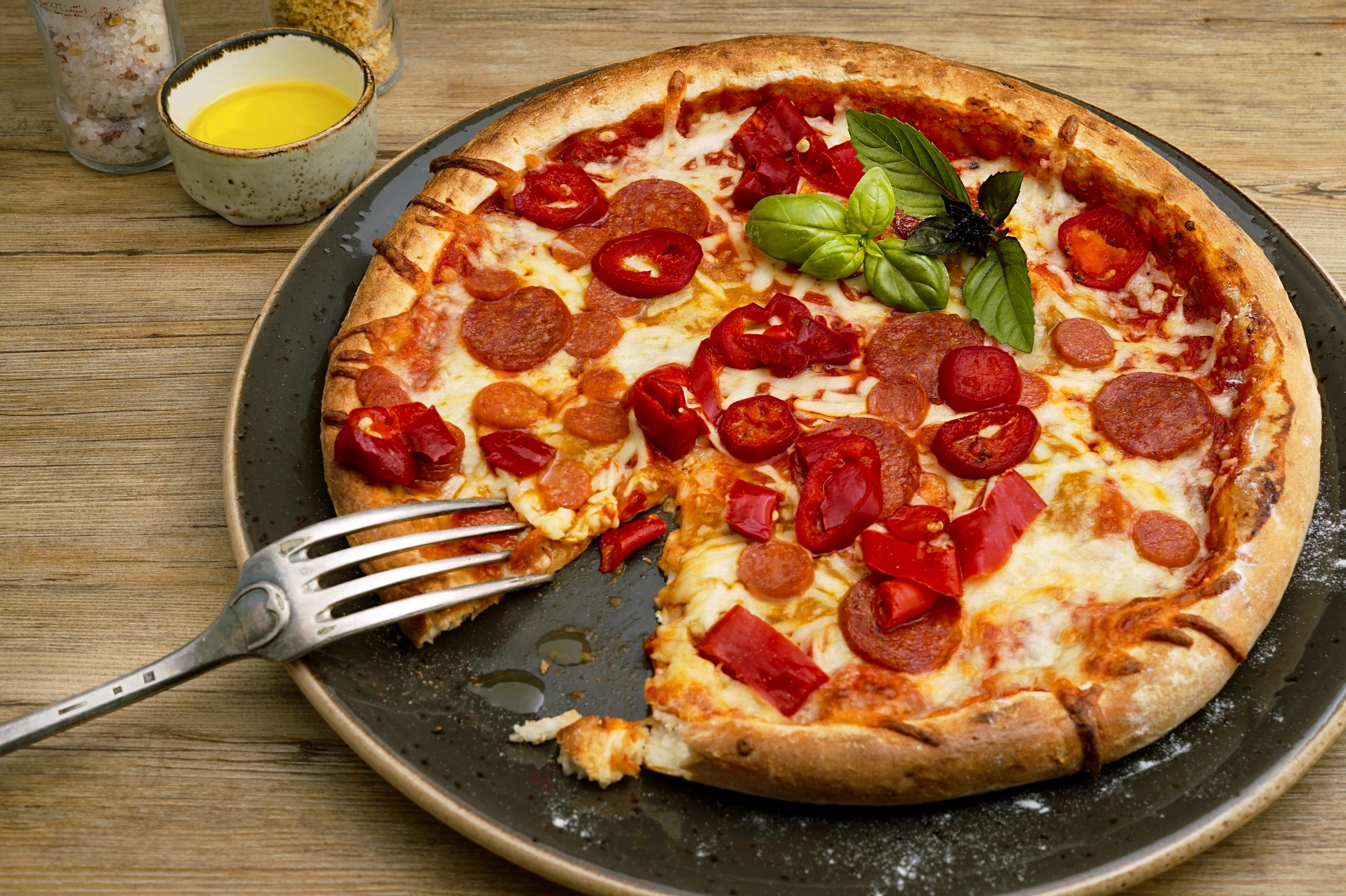 Best Pizza, American, and Italian Cuisine in Calgary